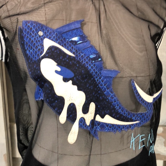 Sheer net boxy shark top - Picture 3 of 10